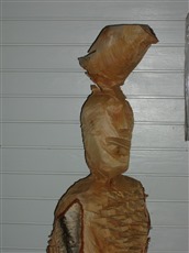 Vogelmann, 2007  Birkenholz, Kettensäge, Detail, 163x35x35cm