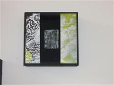 <center>Frühjahr/ 2007<br />bemaltes Papier<br />15x15cm</center>
